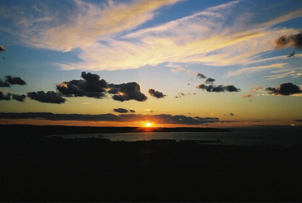 Hotel Montauk Manor Zewnętrze zdjęcie Sunset over the Atlantic Ocean